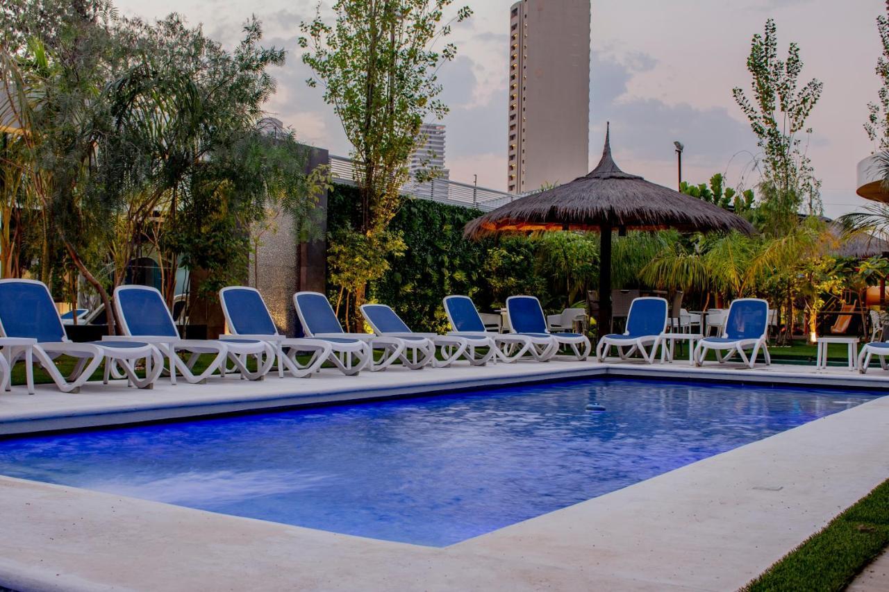 אסונסיון Hotel Los Alpes Cipreses מראה חיצוני תמונה