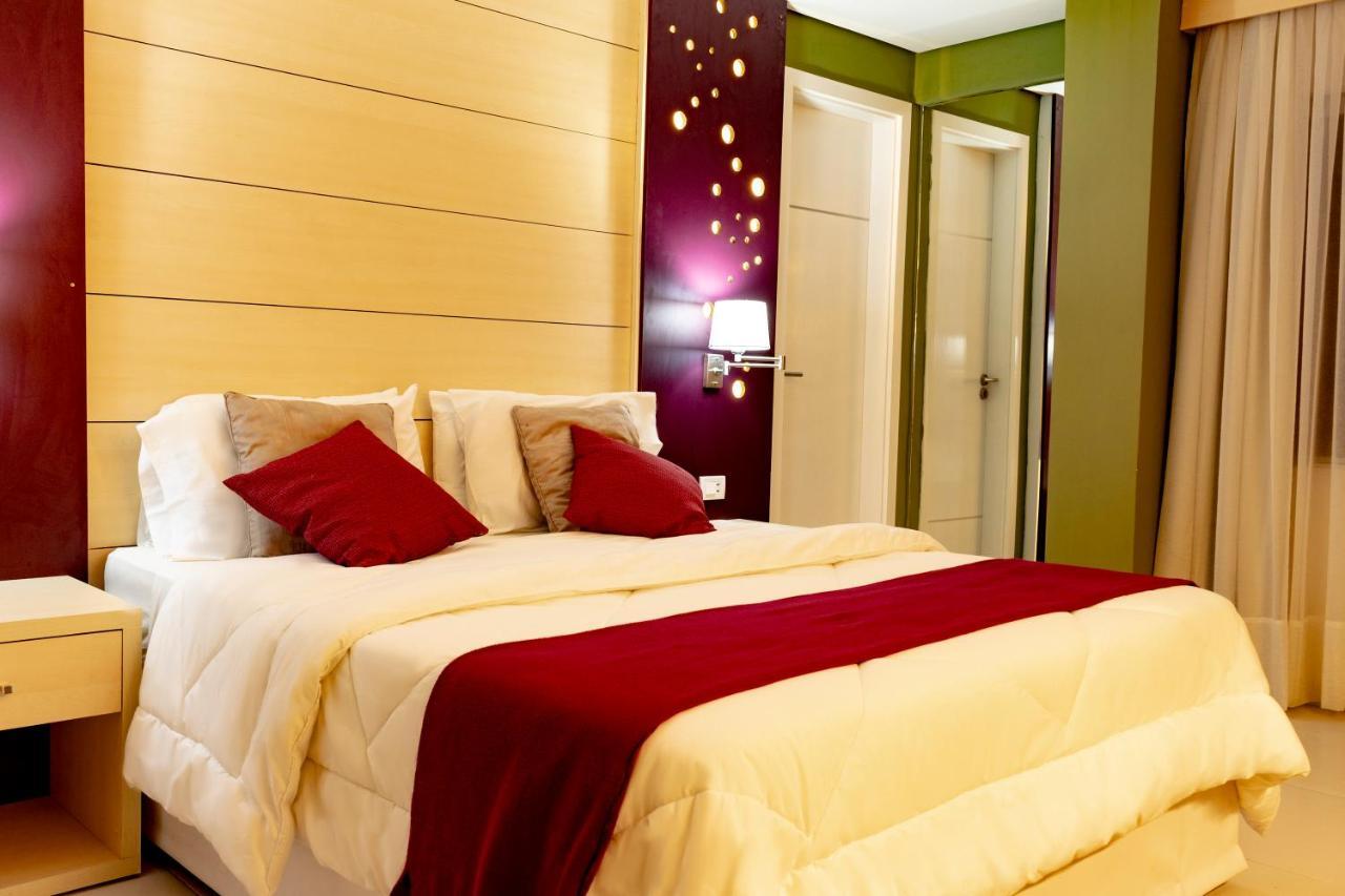 אסונסיון Hotel Los Alpes Cipreses מראה חיצוני תמונה