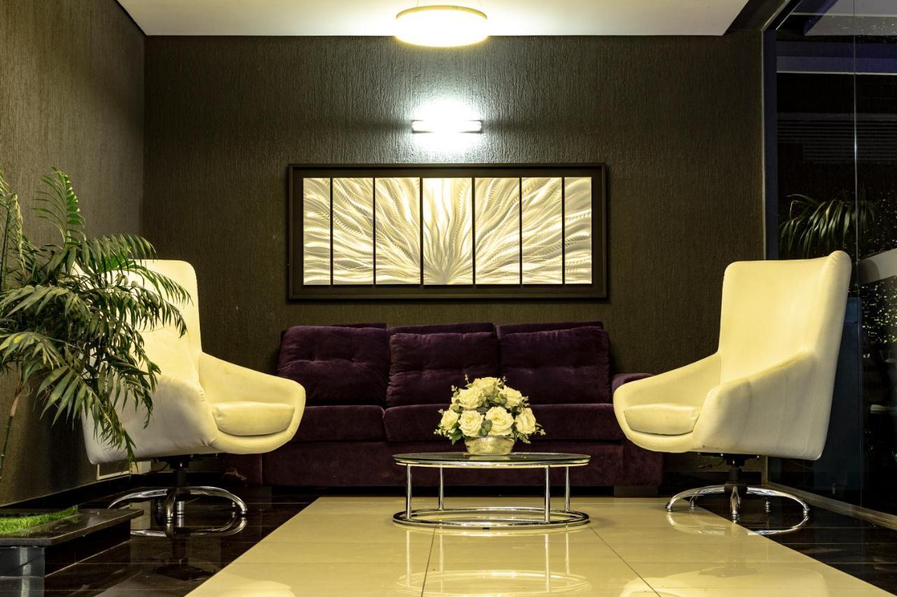 אסונסיון Hotel Los Alpes Cipreses מראה חיצוני תמונה